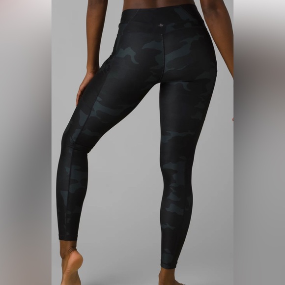 NWT PrANa black camo high rise legging - Picture 4 of 15